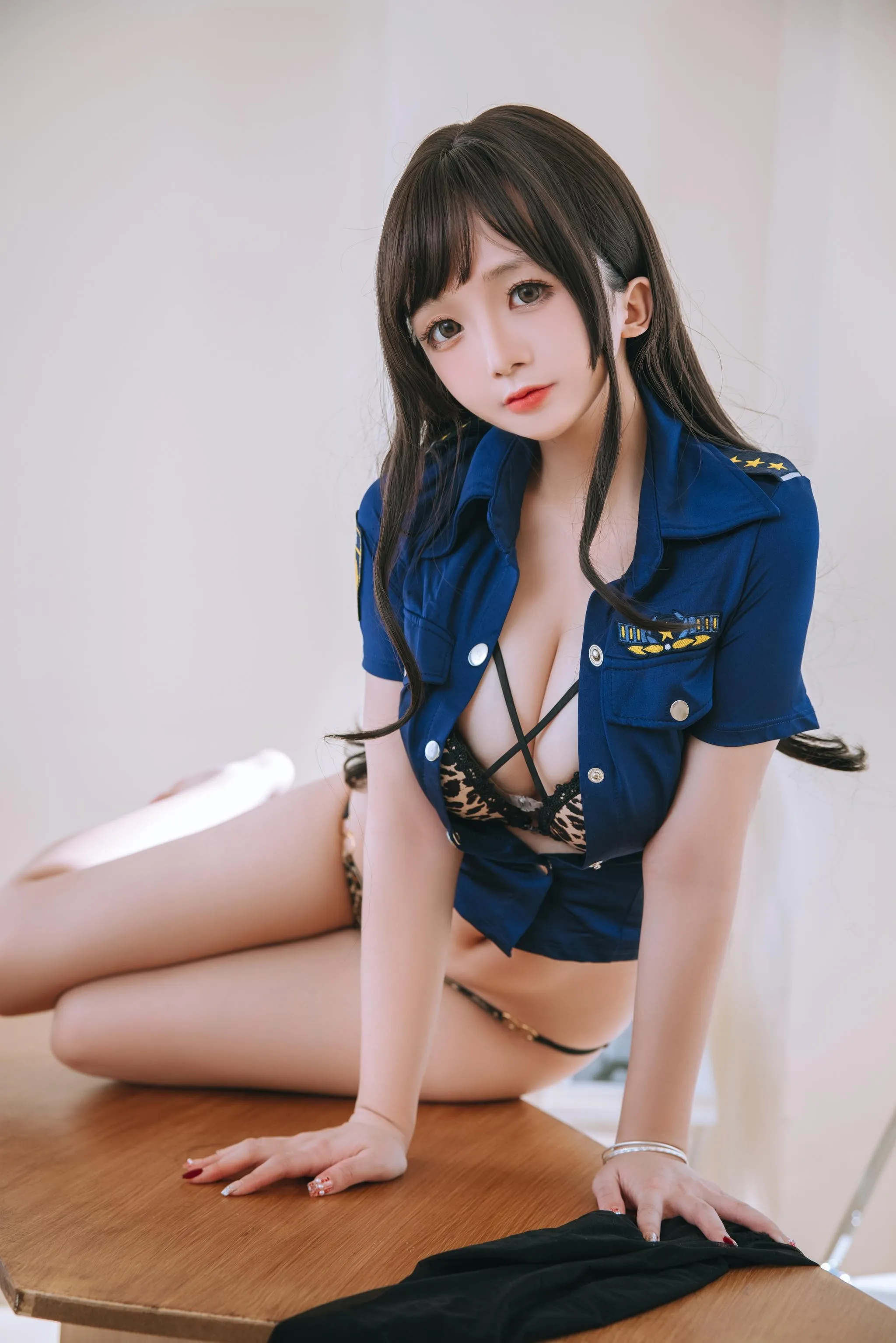 日奈娇 – NO.37 豹纹女警 [80P]插图3